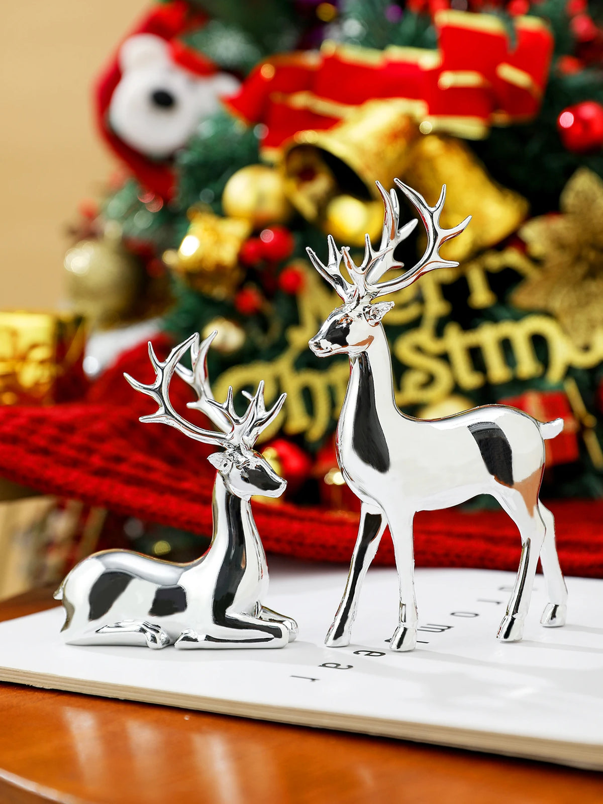 2-Piece Christmas Reindeer Table Decor